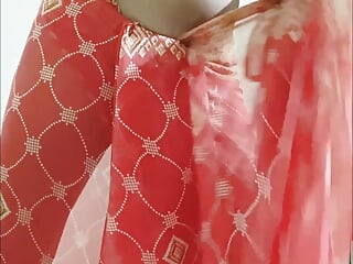 Come To Quench The Thirst Of The Lust-Hungry Sister-In-Law In Red Saree free video