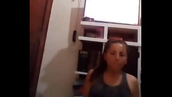 Estudiannte,Después De Hacer Ejercicios, Se Subió La Calentura, Sse Masturba Con Un Dildo Y Termina Con Un Rico Anal free video