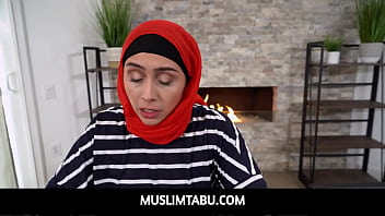 Muslimtabu-In Hijab Taught All About Sex free video