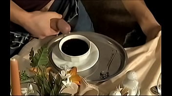 Do You Want To Milk In The Coffe? It's Tasty! - Quieres Leche En El Café? Toma free video