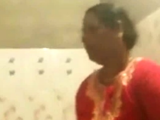 Desi Aunt Spied On Washing Her Chubby Body free video