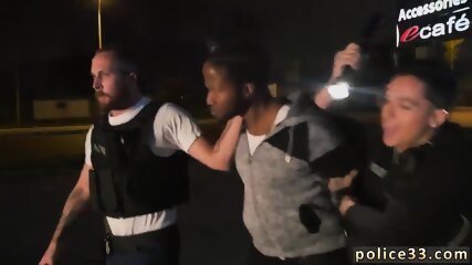 Police Gay Sex Purse Thief Becomes Backside Meat free video
