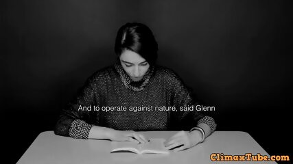 Woman Has Orgasm While Reading Book - Fette free video